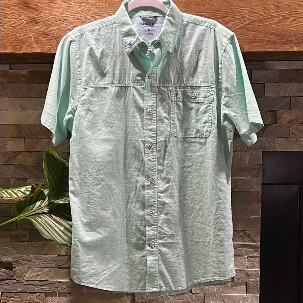IZOD Men's Saltwater Dockside Chambray Short-Sleeve Button-Down Shirt